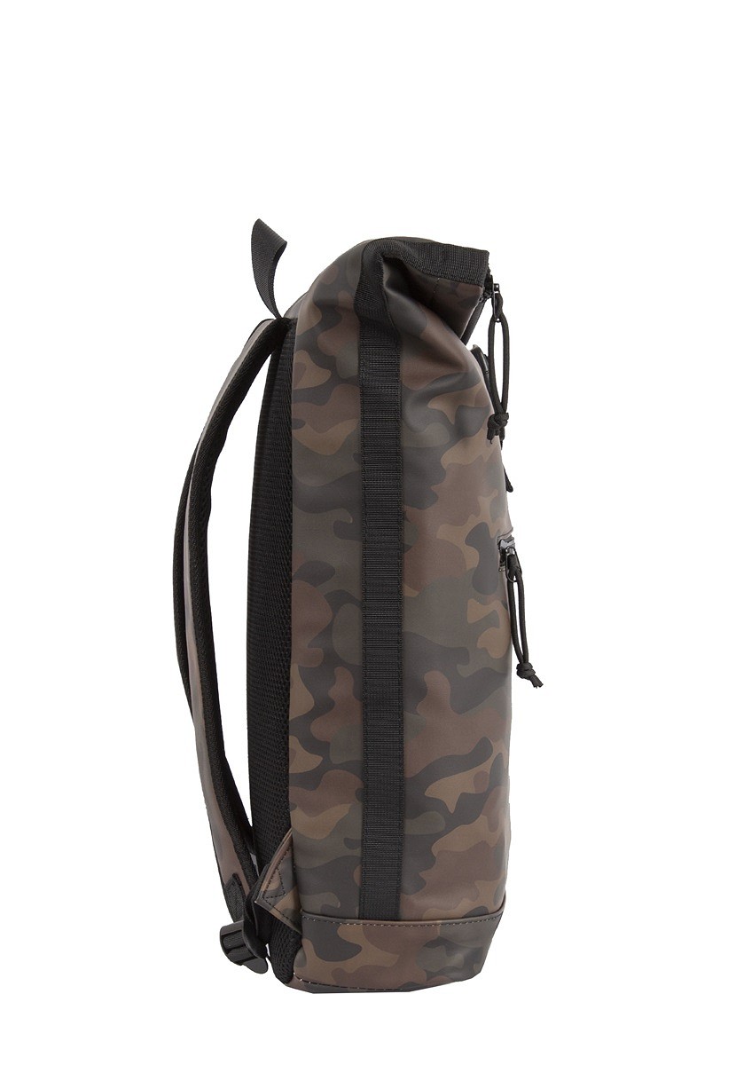4C29AACAC6BBDA0FE68A3668B4F2C63FDD6A30CD Mart - New York Rolltop Rucksack grün camouflage