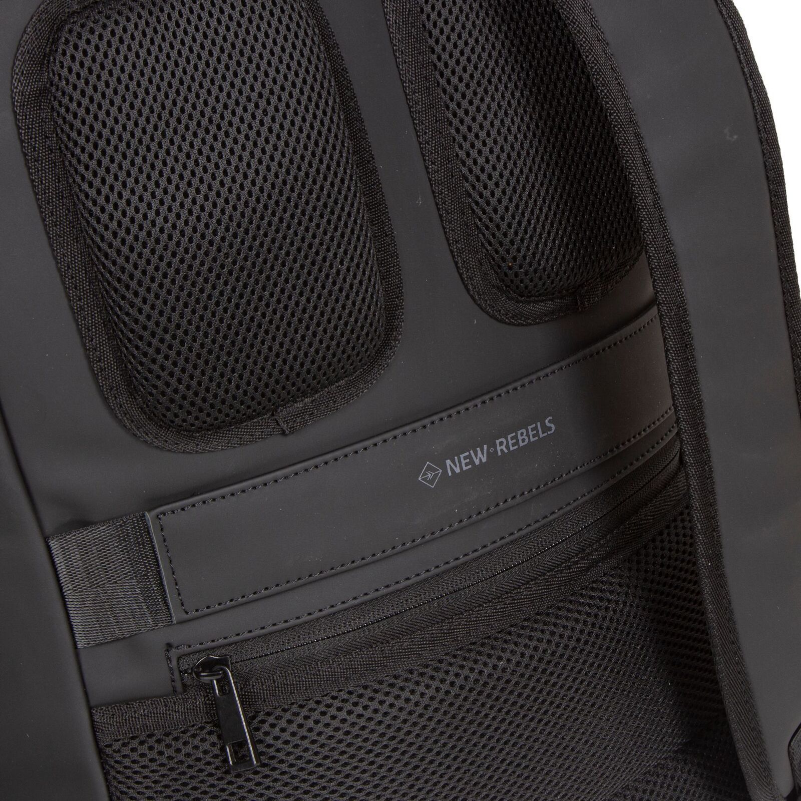 yhX5Uczs8fLAEuxwCcZes William - Riverside Rolltop Rucksack schwarz