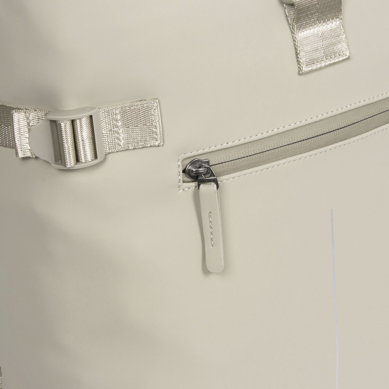 rMht9cr4 William - Riverside Rolltop Rucksack beige