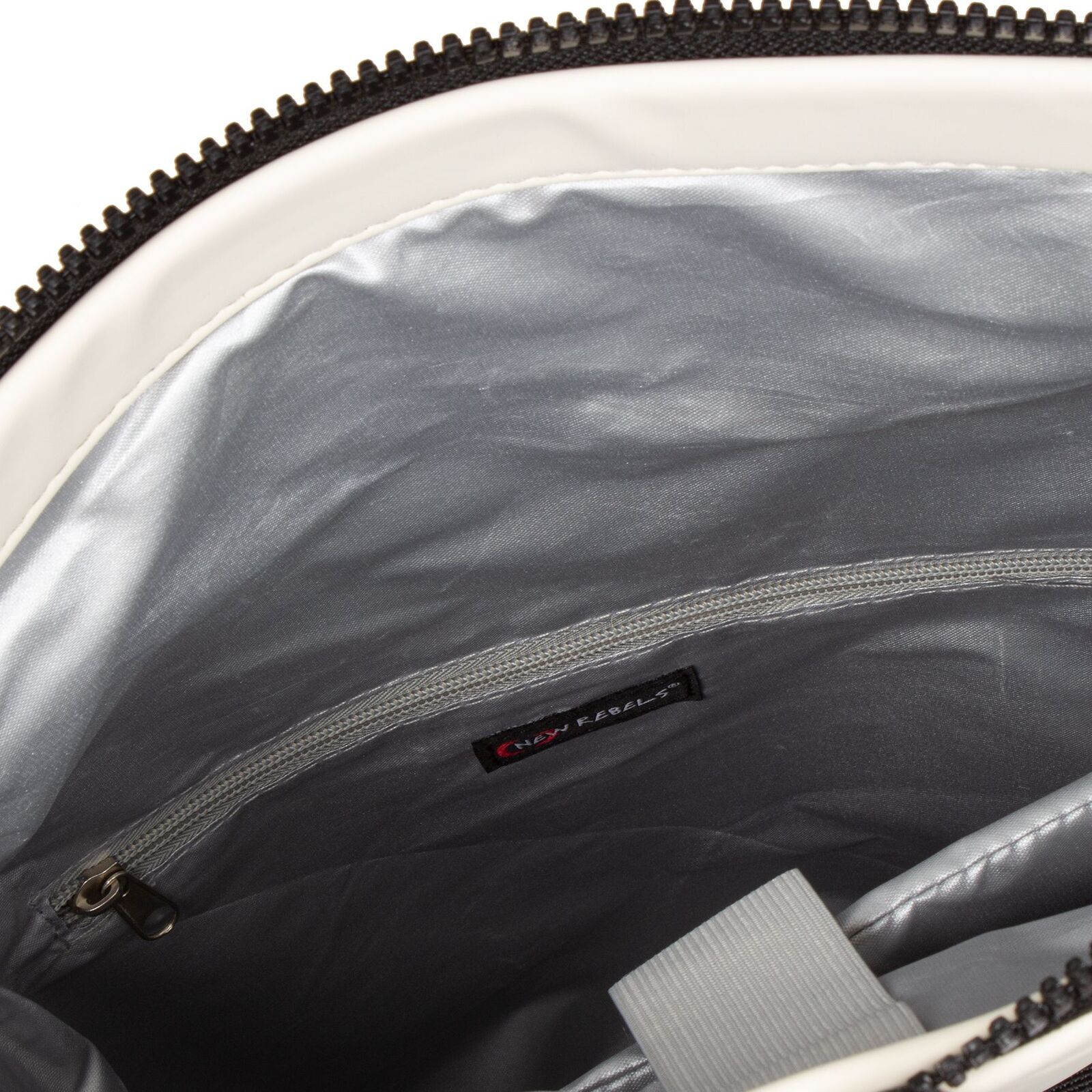 f2TJwAHI Mart - New York Rolltop Rucksack weiß