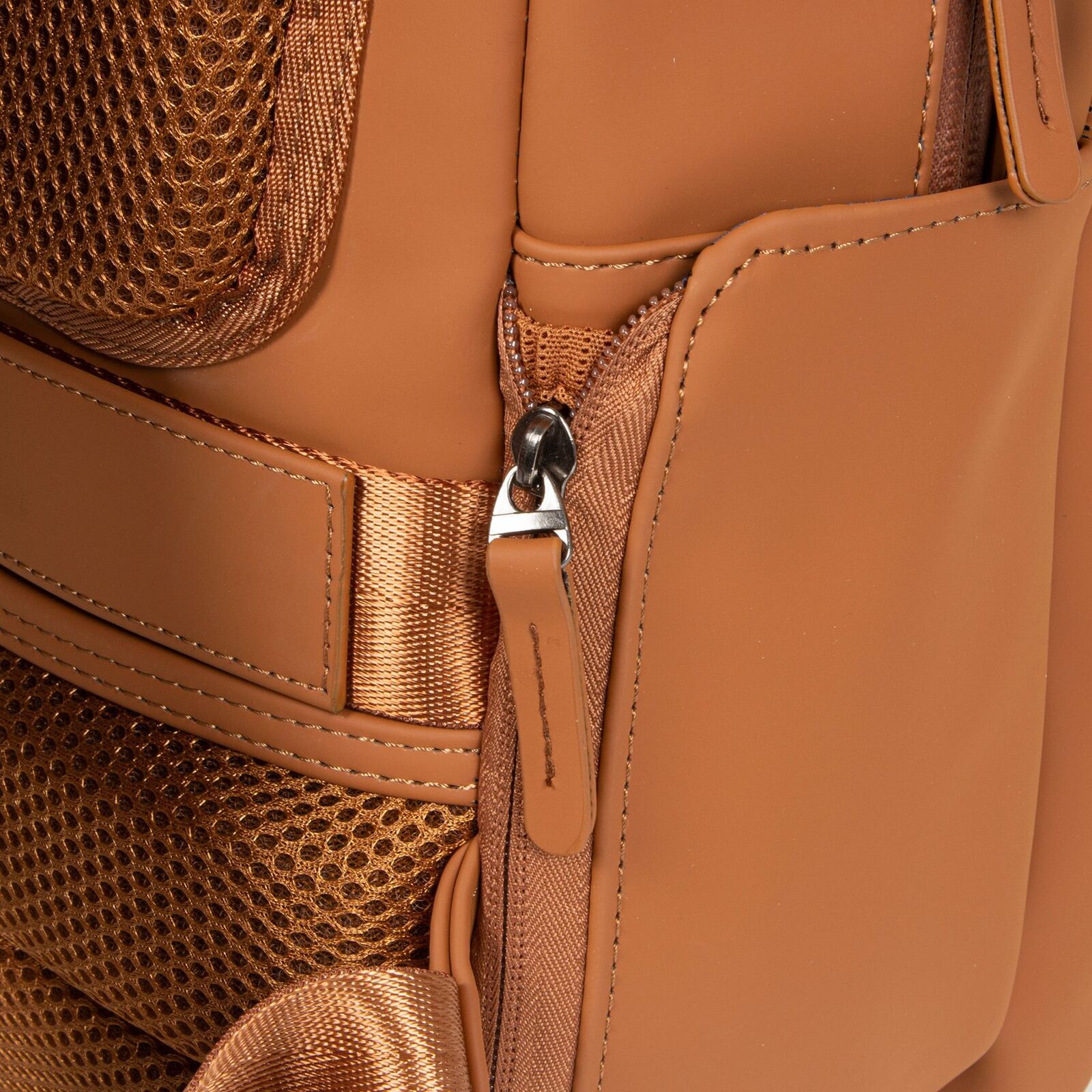 9s0HuZcM Harper - Miami Rucksack cognac