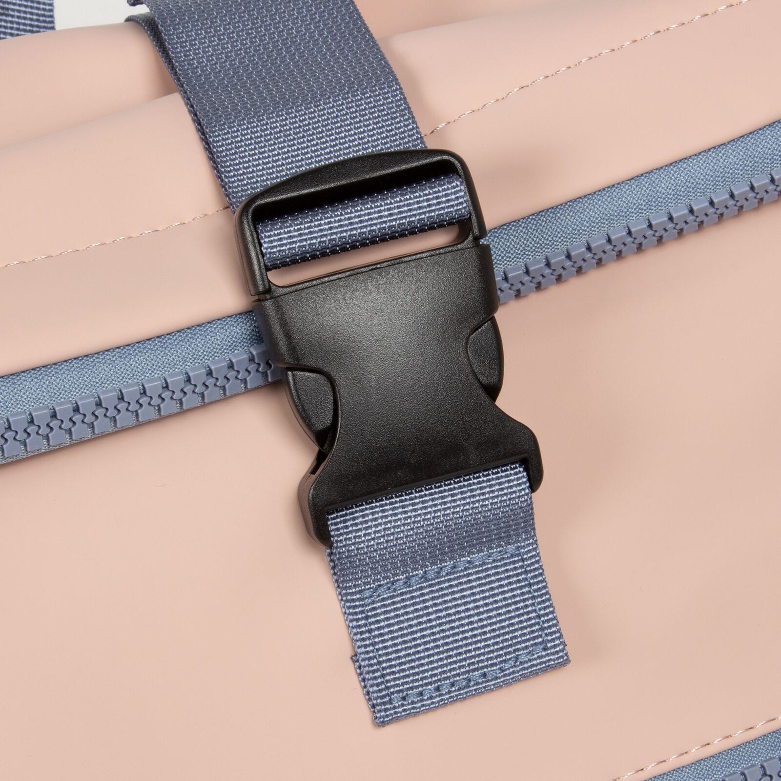 r61m9ySM Tim - New York Rolltop Rucksack hellrosa/hellblau