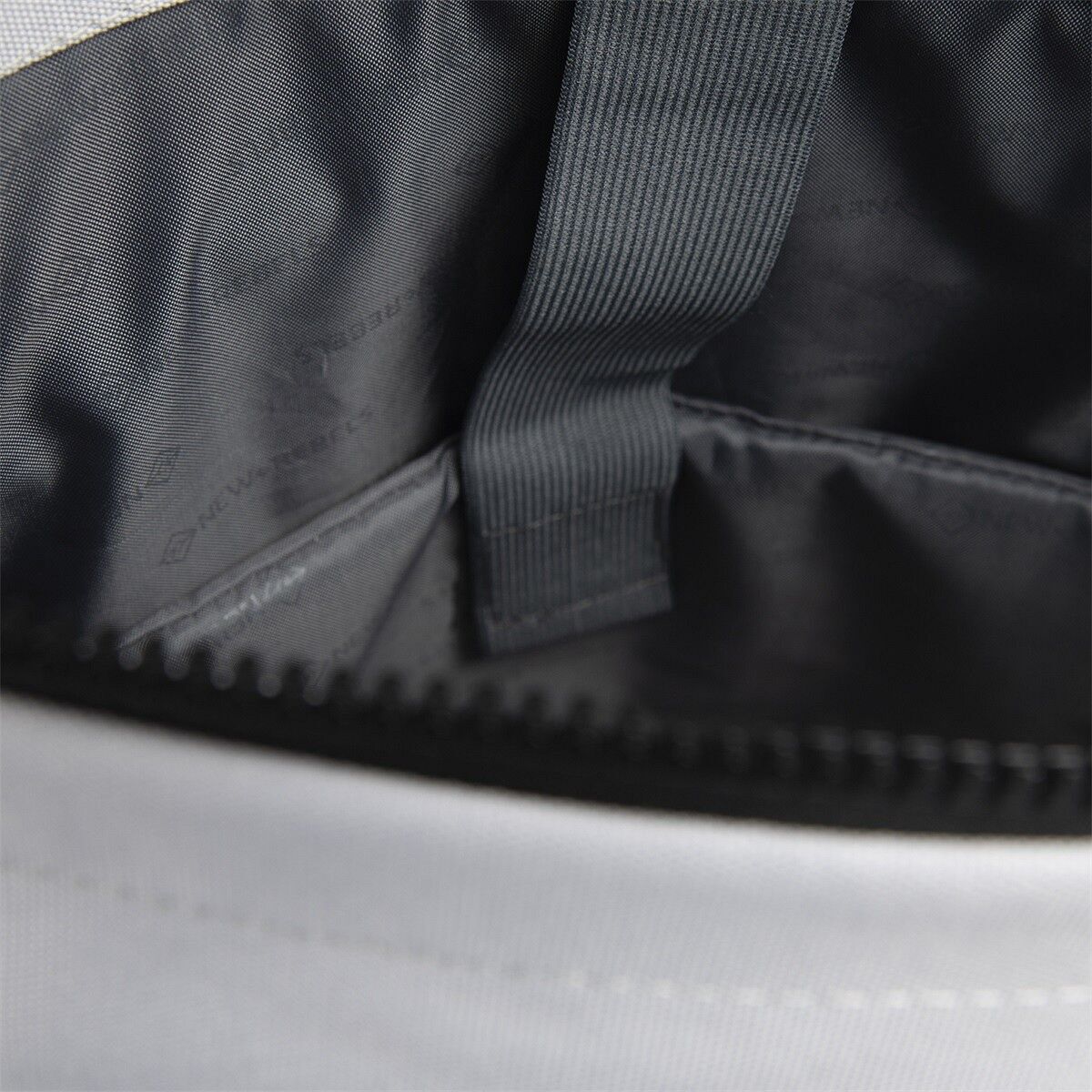 956CEA58CD50AB80B61CADB2D46E379B0B9ACABE Backham - New York Rolltop Rucksack hellgrau