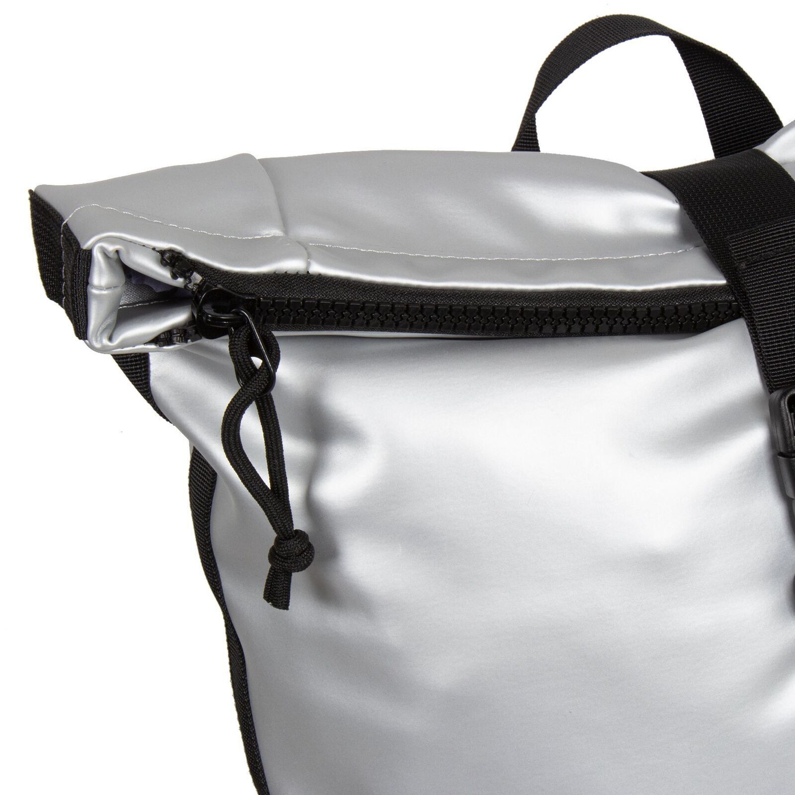 Mart - New York Rolltop Rucksack silber metallic
